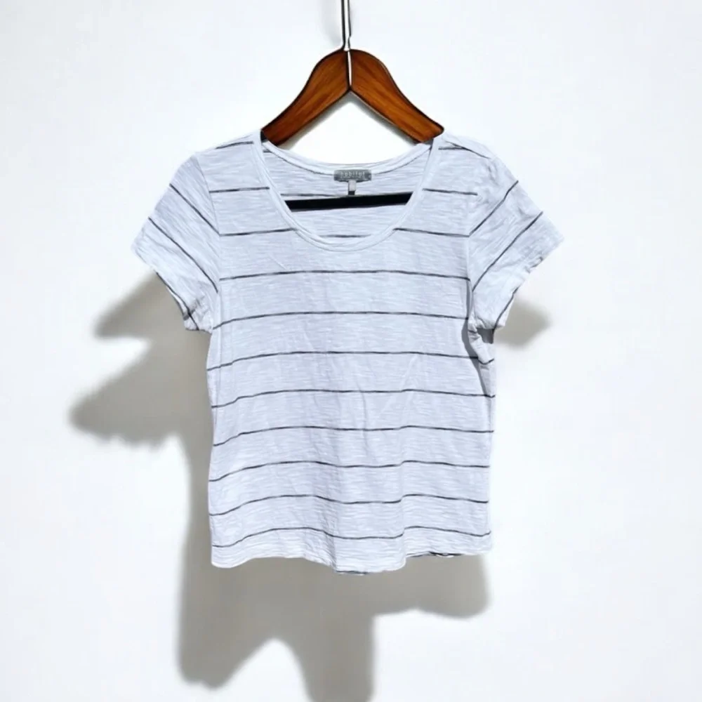 🌻Habitat {Clothes to Live in} Soft White Striped Casual Short Sleeve T-shirt SM